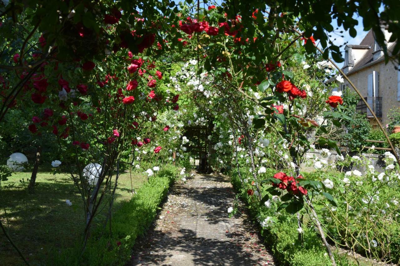 L'Intemporelle B&B Le Buisson-de-Cadouin Bagian luar foto