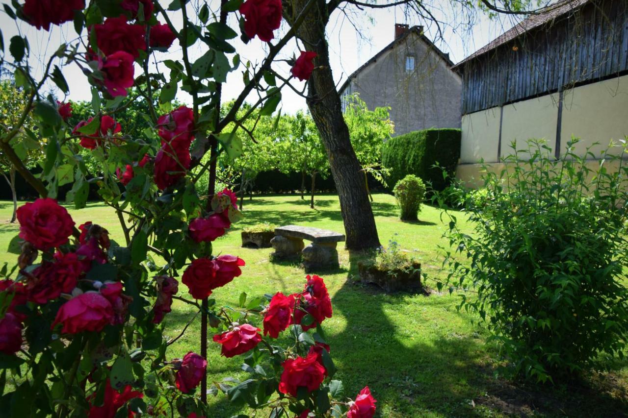 L'Intemporelle B&B Le Buisson-de-Cadouin Bagian luar foto