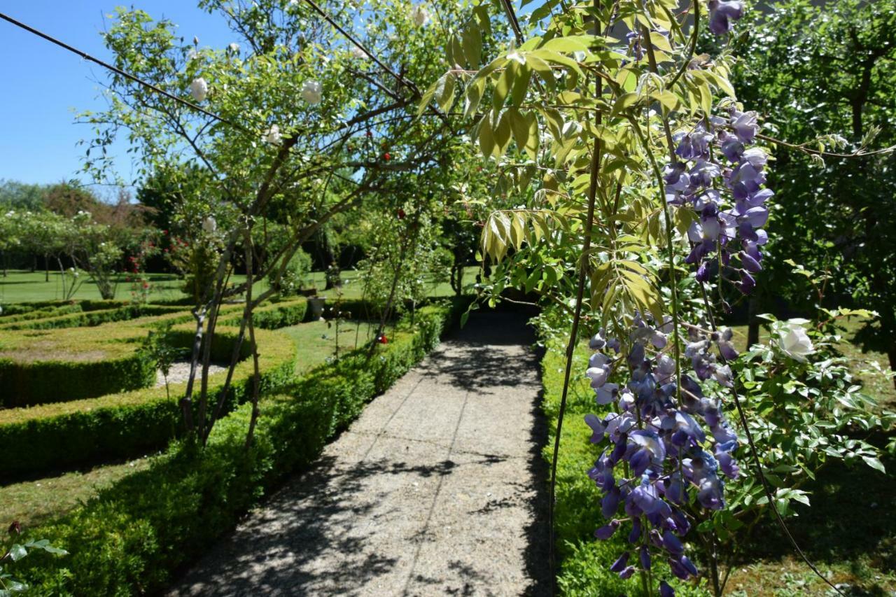 L'Intemporelle B&B Le Buisson-de-Cadouin Bagian luar foto